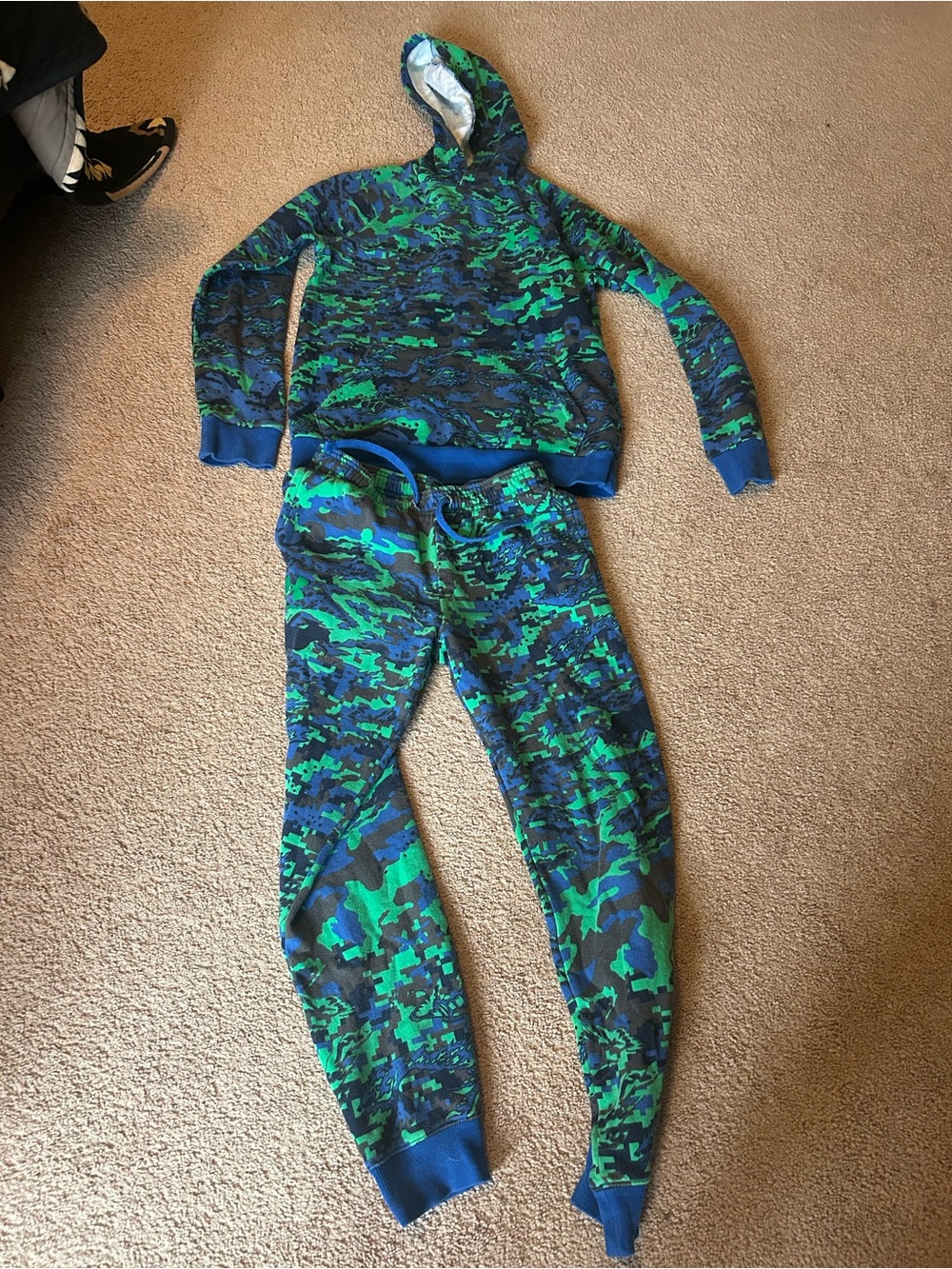 Under Armour Boys Blue & Green Camo Jogger Sweatpants